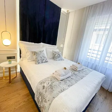 Premium Aparthotel